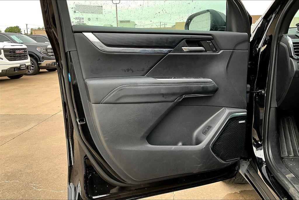 used 2024 GMC Acadia car, priced at $35,000