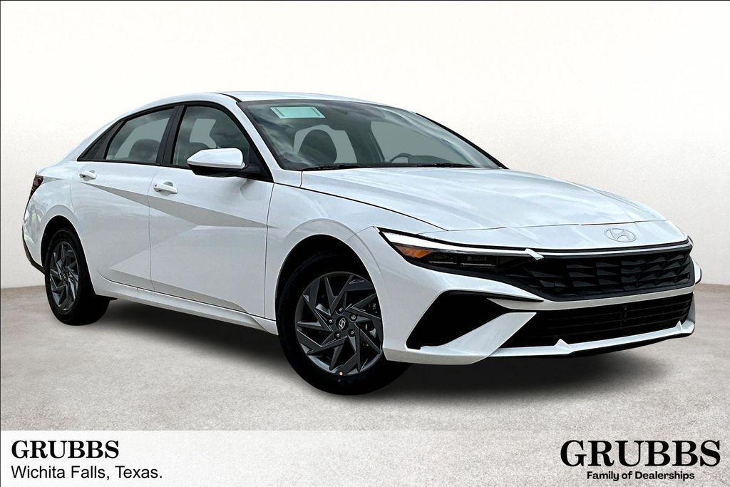new 2025 Hyundai ELANTRA HEV car, priced at $22,995