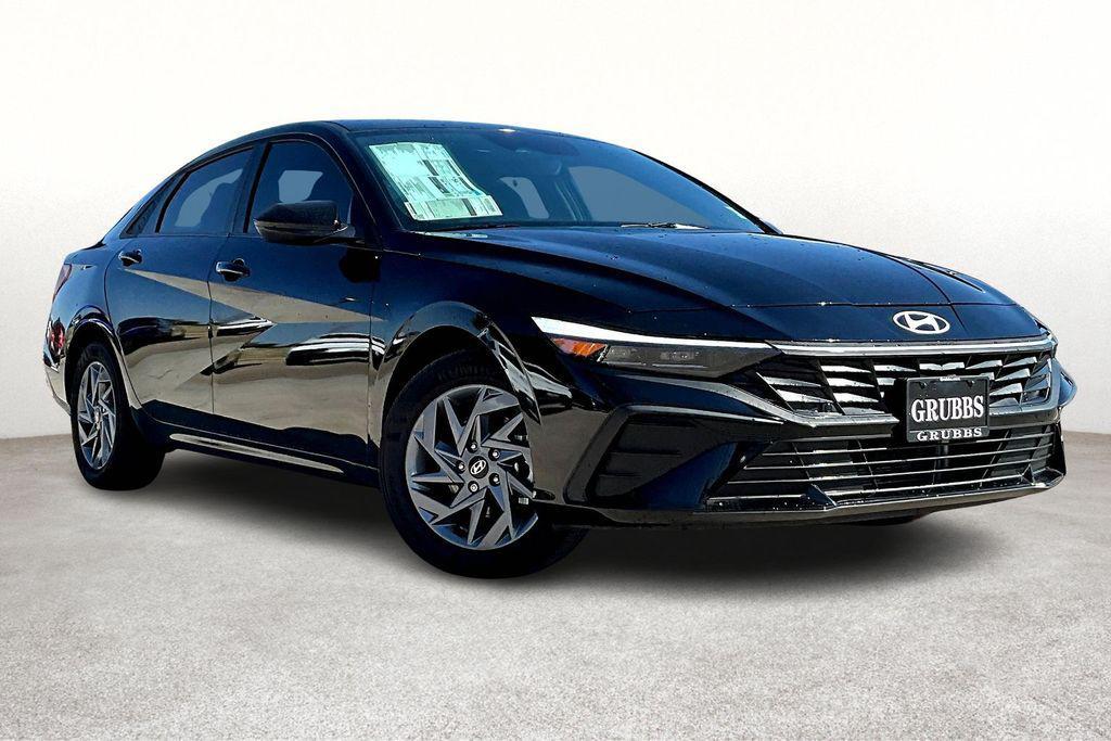 new 2025 Hyundai ELANTRA HEV car, priced at $22,495
