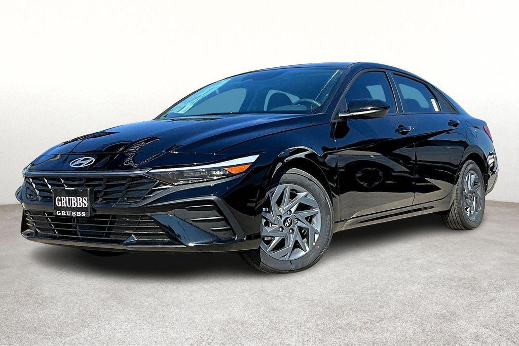 new 2025 Hyundai ELANTRA HEV car, priced at $23,769