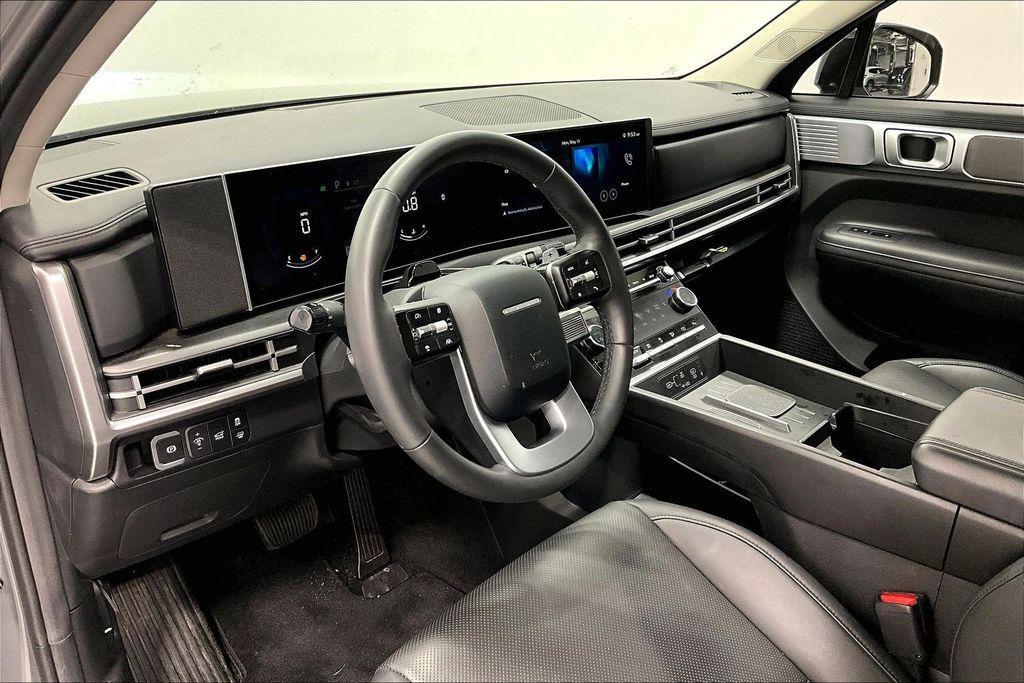 used 2025 Hyundai Santa Fe car, priced at $35,000