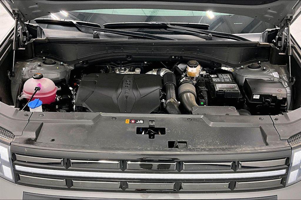 used 2025 Hyundai Santa Fe car, priced at $35,000