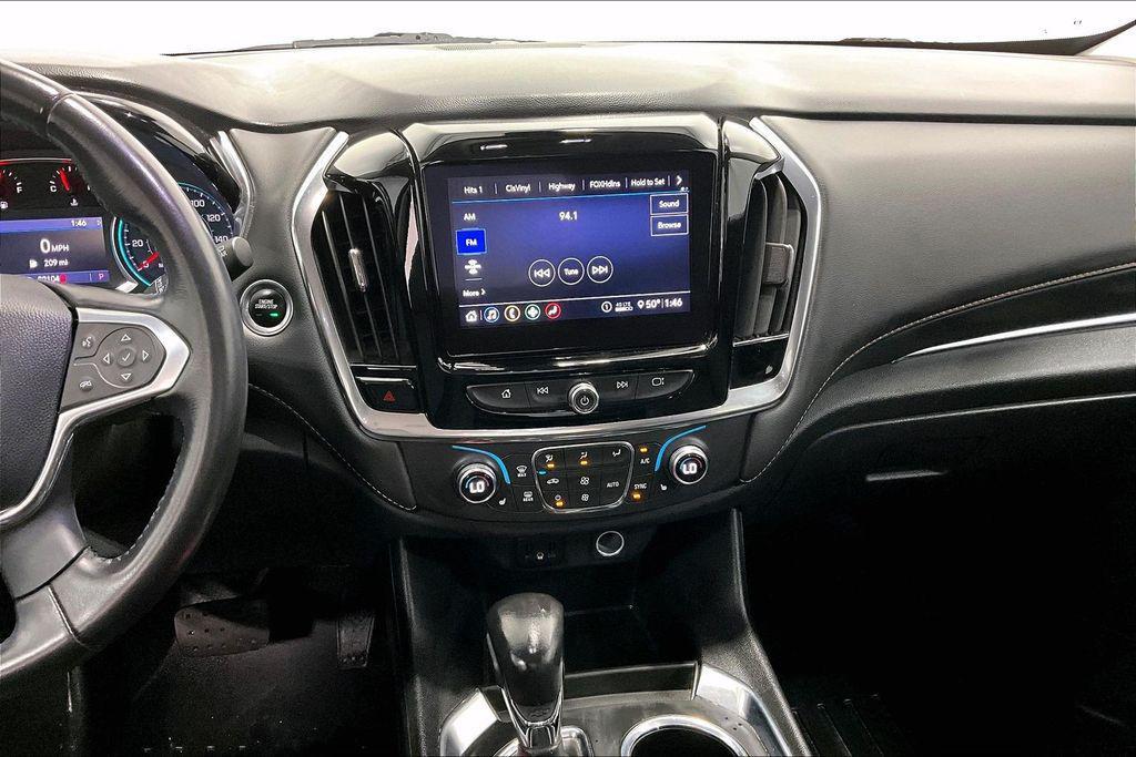 used 2021 Chevrolet Traverse car, priced at $19,000