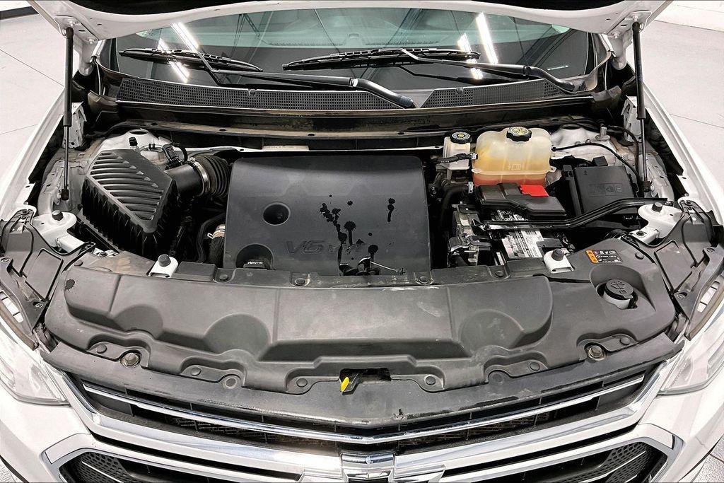 used 2021 Chevrolet Traverse car, priced at $19,000