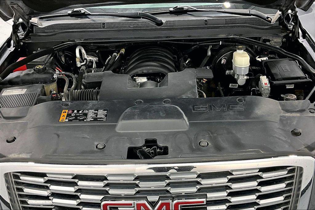 used 2018 GMC Yukon car, priced at $17,954