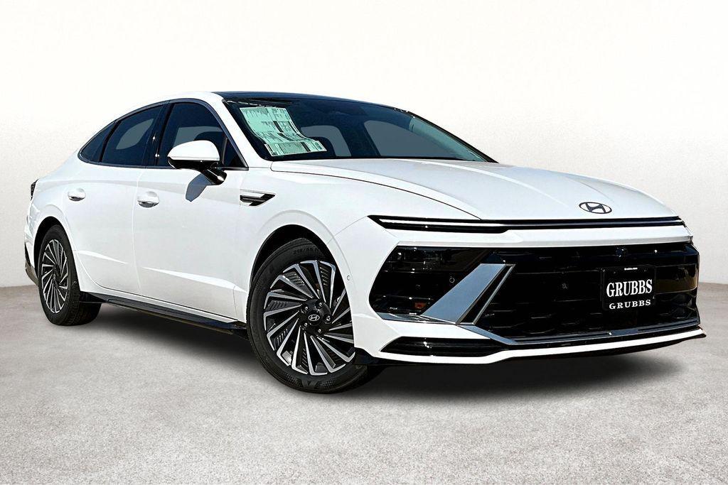 new 2025 Hyundai Sonata Hybrid car, priced at $39,090