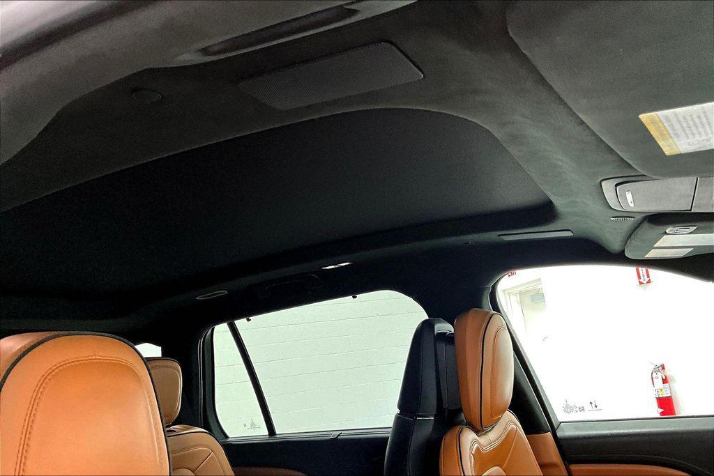 used 2020 Lincoln Aviator car, priced at $29,000