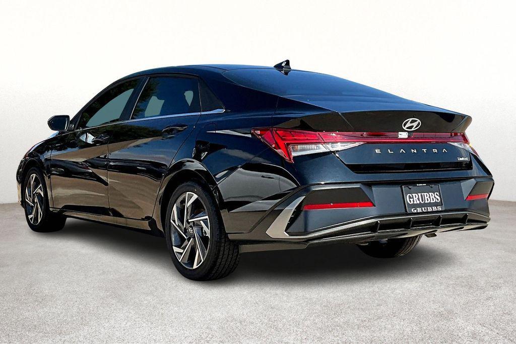 new 2025 Hyundai Elantra car, priced at $26,880