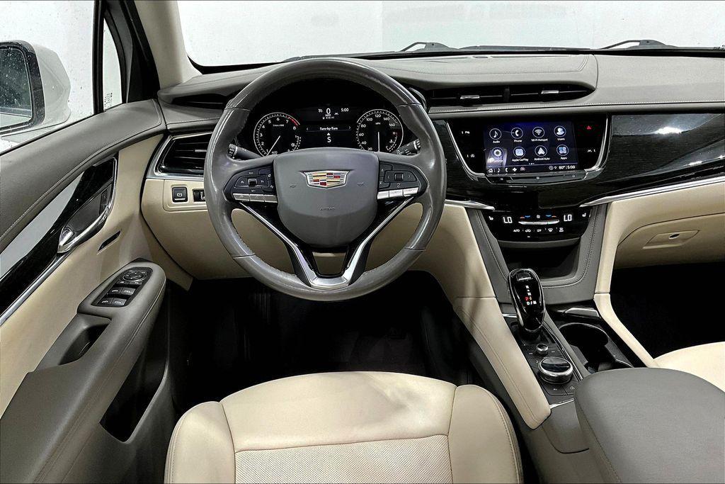 used 2021 Cadillac XT6 car, priced at $26,000
