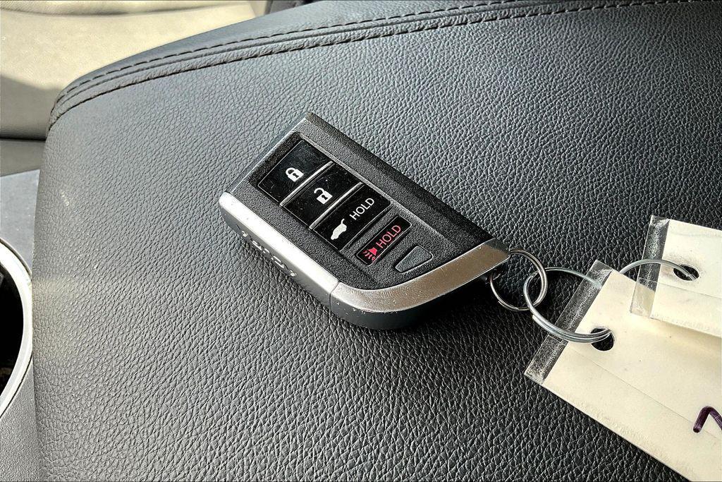 used 2023 Acura MDX car, priced at $32,000