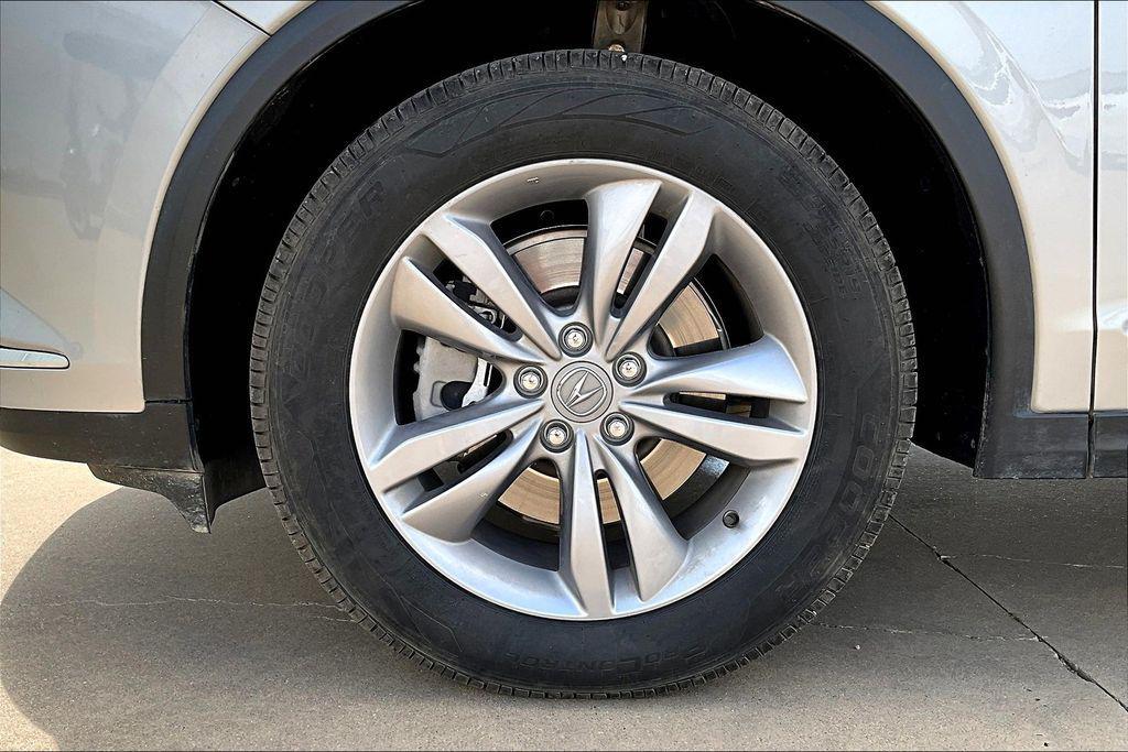 used 2023 Acura MDX car, priced at $32,000