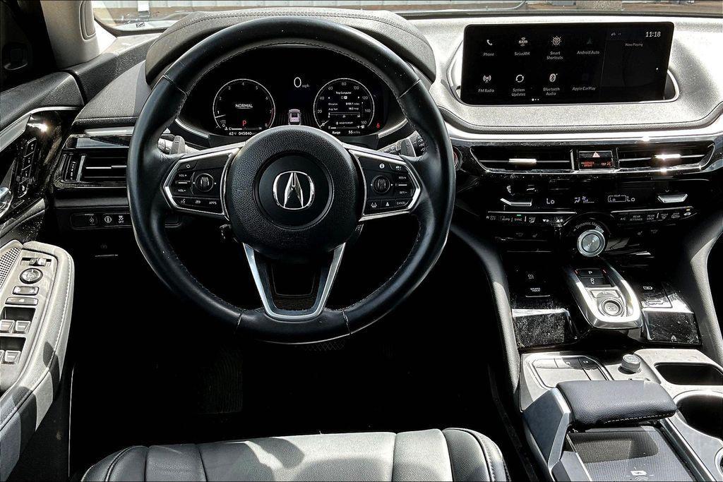 used 2023 Acura MDX car, priced at $32,000