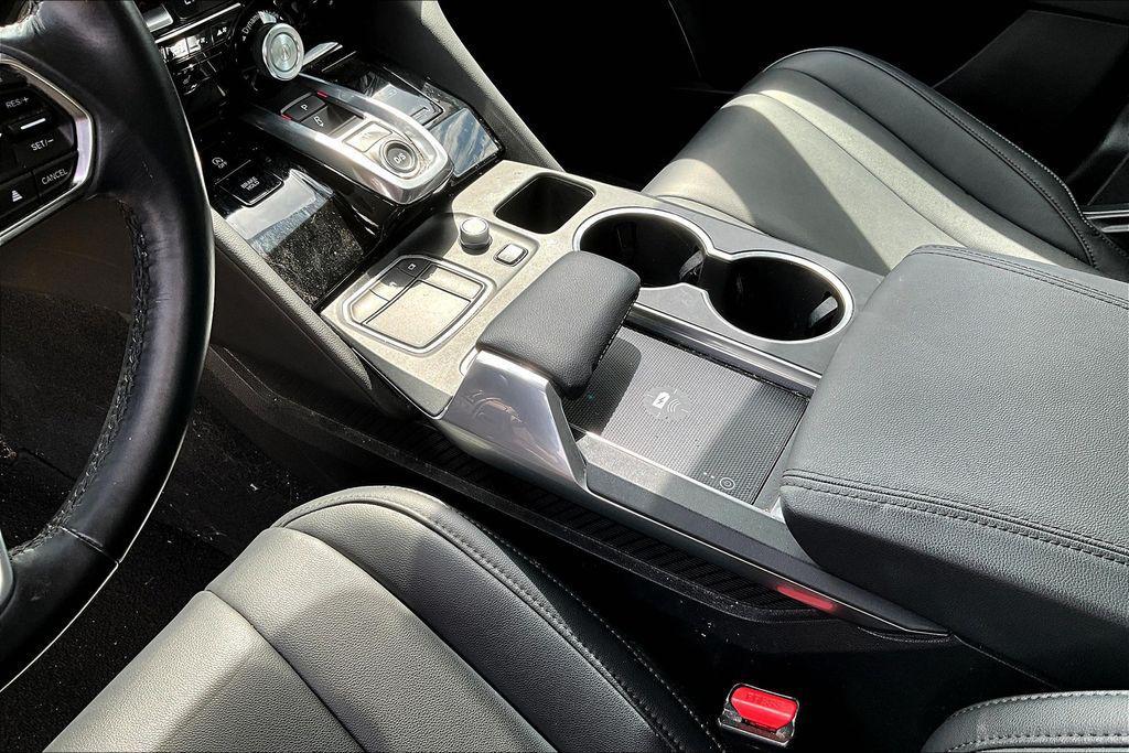 used 2023 Acura MDX car, priced at $32,000