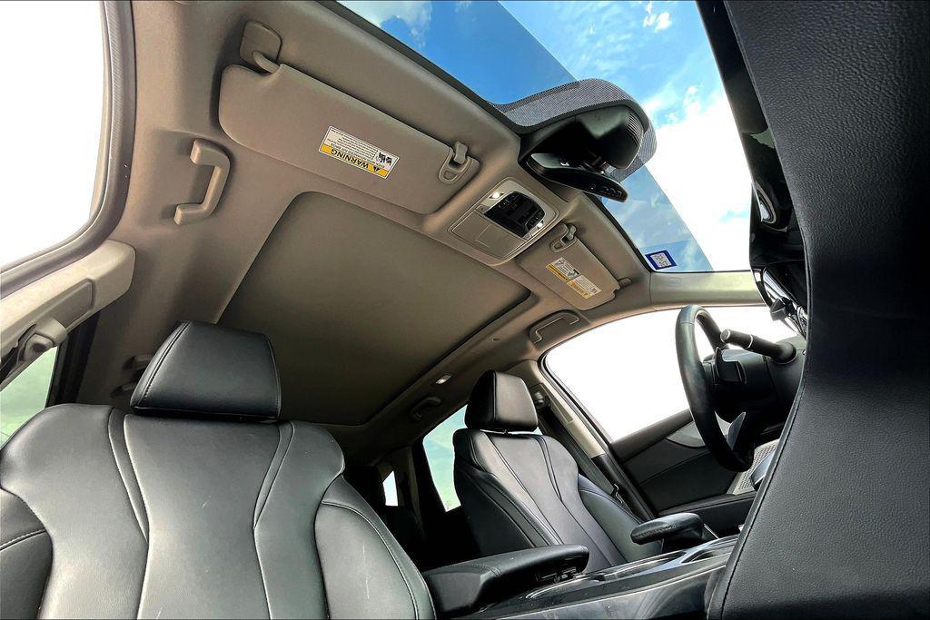 used 2023 Acura MDX car, priced at $32,000