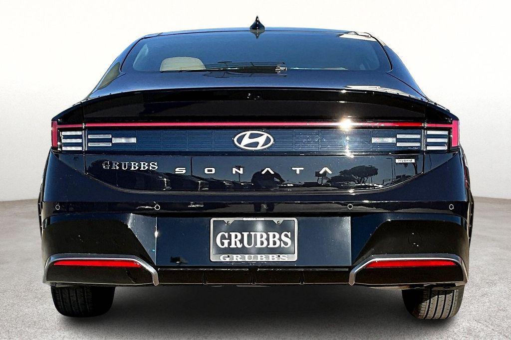 new 2025 Hyundai Sonata Hybrid car, priced at $38,491