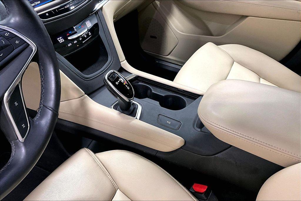 used 2017 Cadillac XT5 car, priced at $14,995