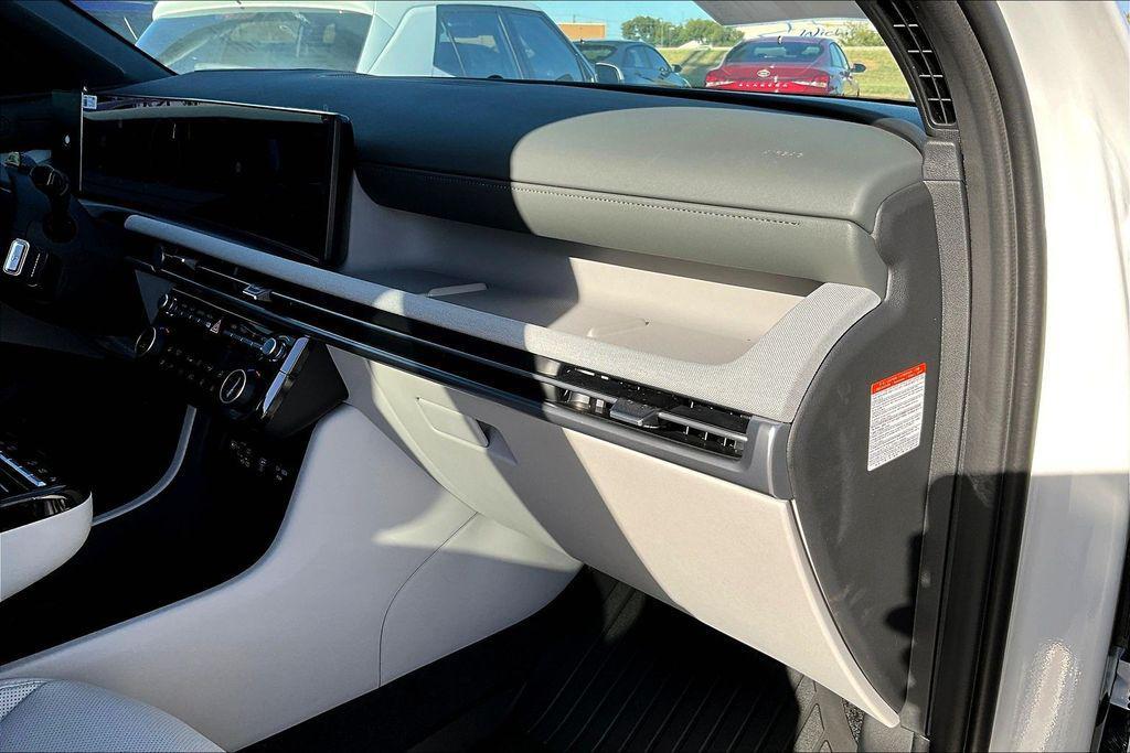 new 2025 Hyundai TUCSON Hybrid car, priced at $38,330