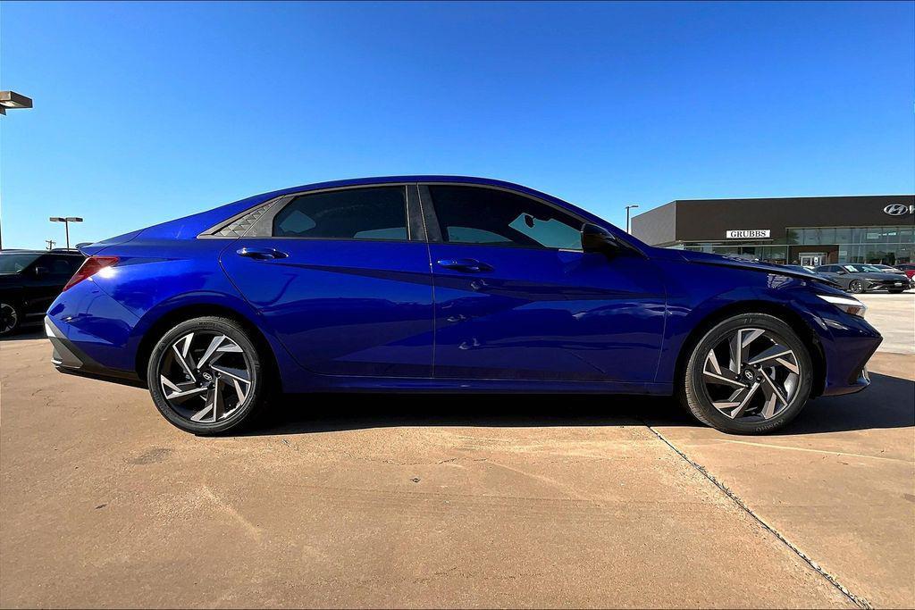 new 2025 Hyundai Elantra car, priced at $20,570