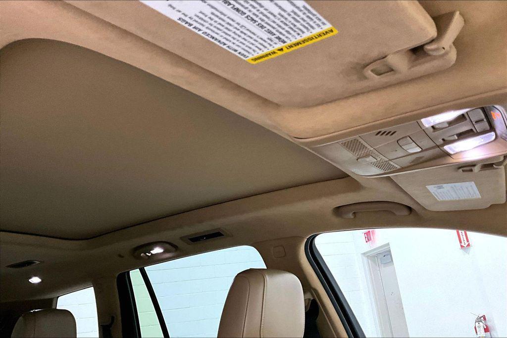 used 2020 Cadillac XT6 car, priced at $23,000