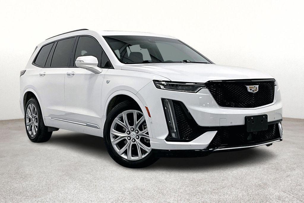 used 2020 Cadillac XT6 car, priced at $23,000