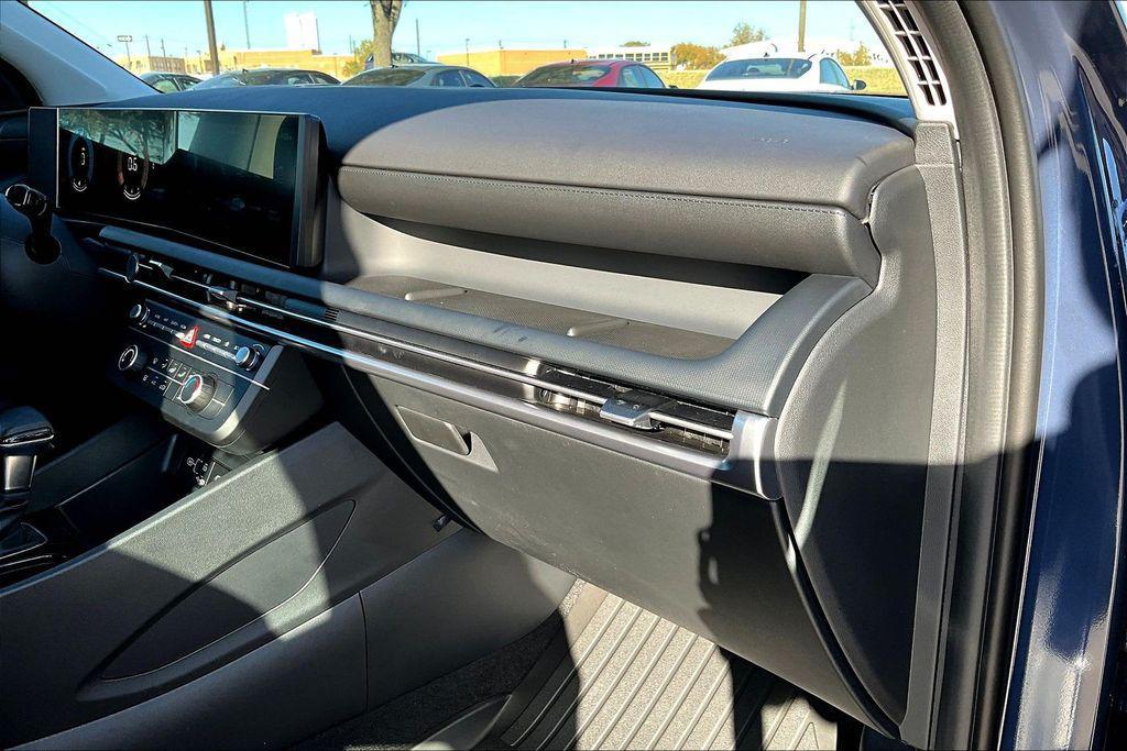 new 2026 Hyundai Tucson car, priced at $28,690