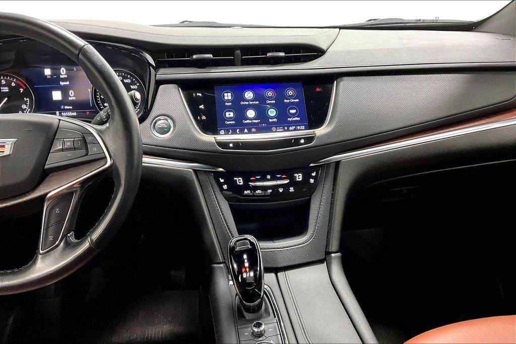 used 2023 Cadillac XT5 car, priced at $33,000