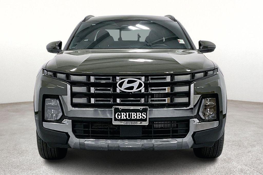used 2025 Hyundai SANTA CRUZ car, priced at $33,000