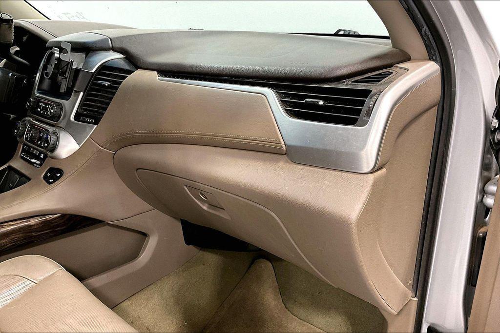 used 2016 GMC Yukon XL car, priced at $14,000