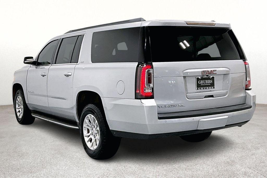 used 2016 GMC Yukon XL car, priced at $14,000
