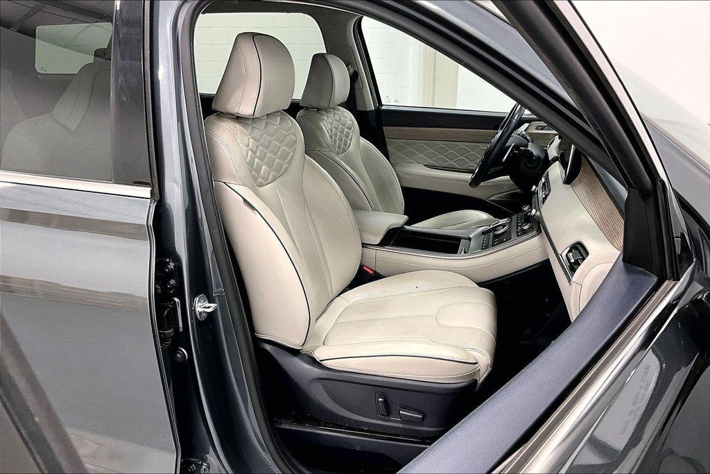 used 2021 Hyundai Palisade car, priced at $20,000