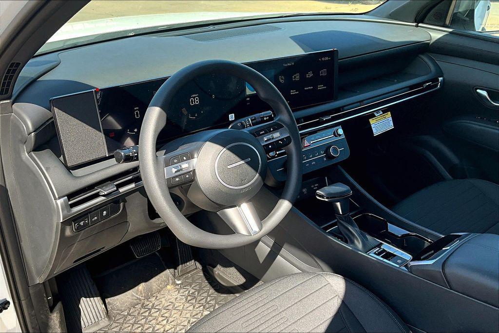 new 2025 Hyundai SANTA CRUZ car, priced at $27,495