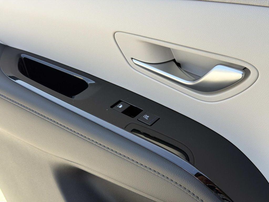 new 2026 Hyundai TUCSON Hybrid car, priced at $44,000