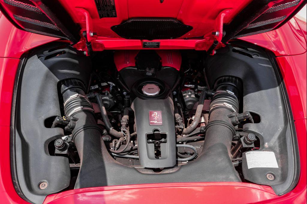 Ferrari 488 view 50