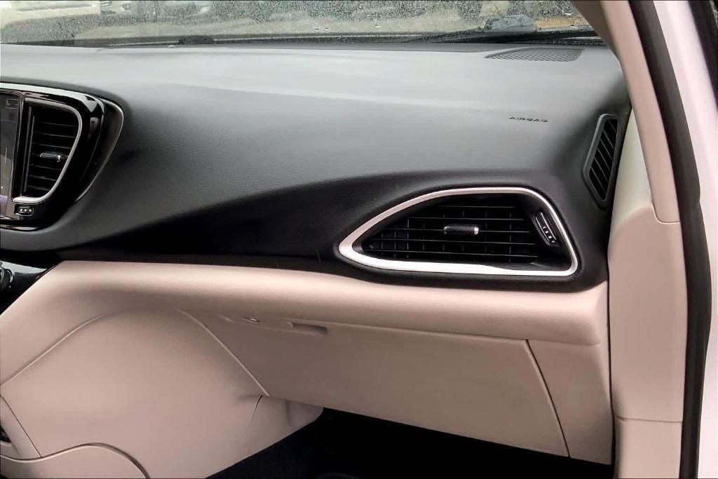 used 2022 Chrysler Pacifica car, priced at $19,580