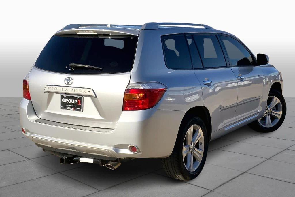 used 2010 Toyota Highlander car, priced at $8,872