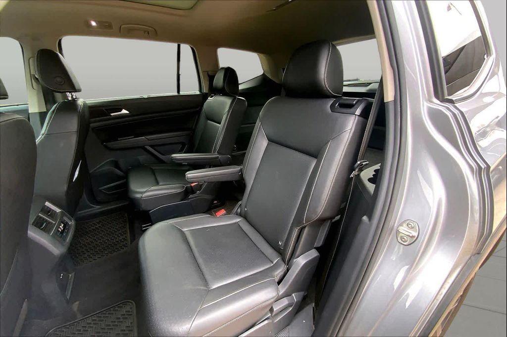 used 2021 Volkswagen Atlas car, priced at $25,516