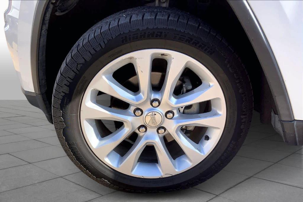 used 2017 Jeep Grand Cherokee car, priced at $8,972