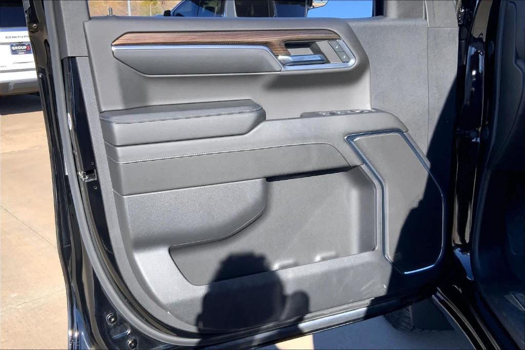 used 2024 Chevrolet Silverado 1500 car, priced at $40,268