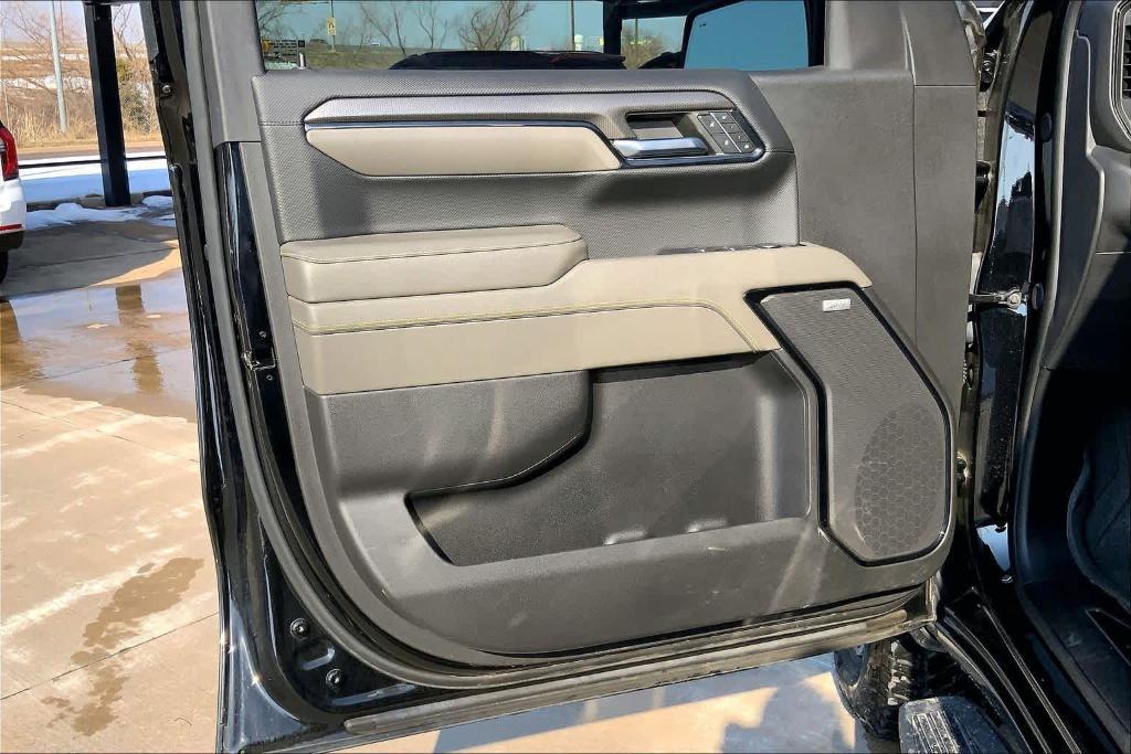 used 2024 Chevrolet Silverado 1500 car, priced at $50,976