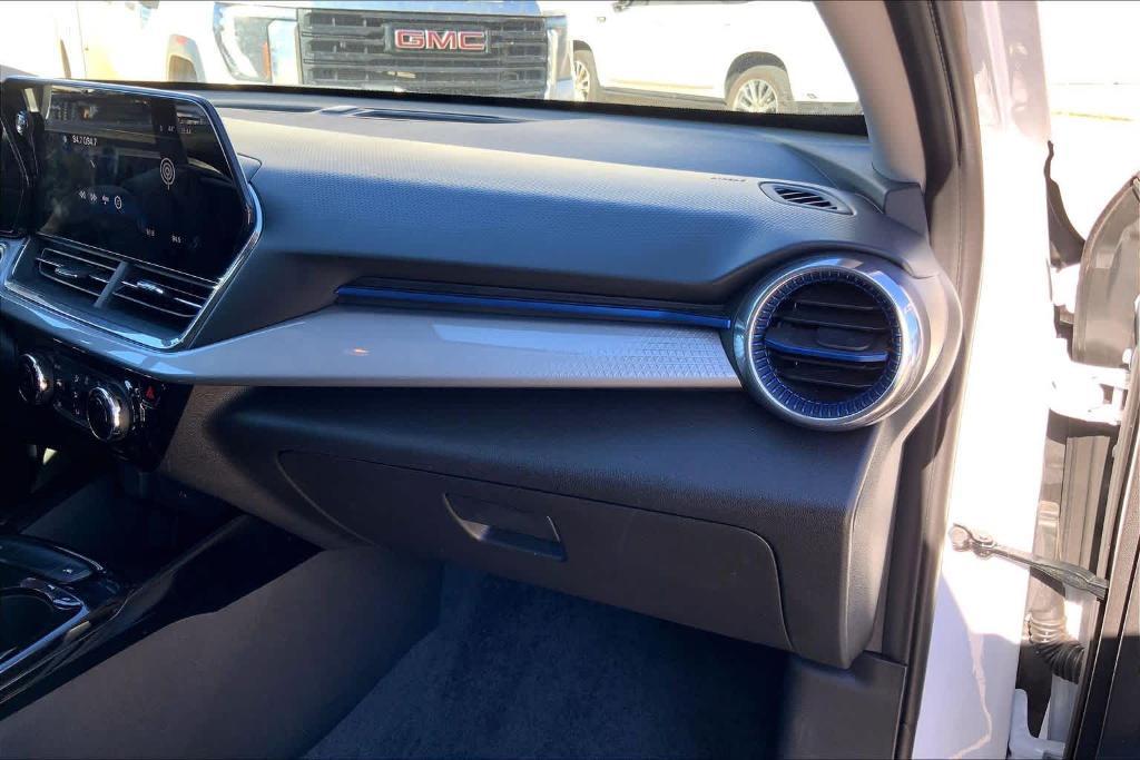 used 2025 Chevrolet Trax car, priced at $20,786