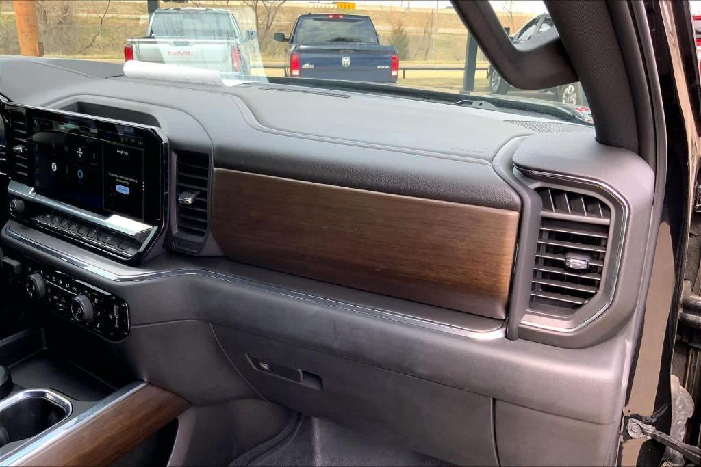 used 2024 Chevrolet Silverado 1500 car, priced at $53,992