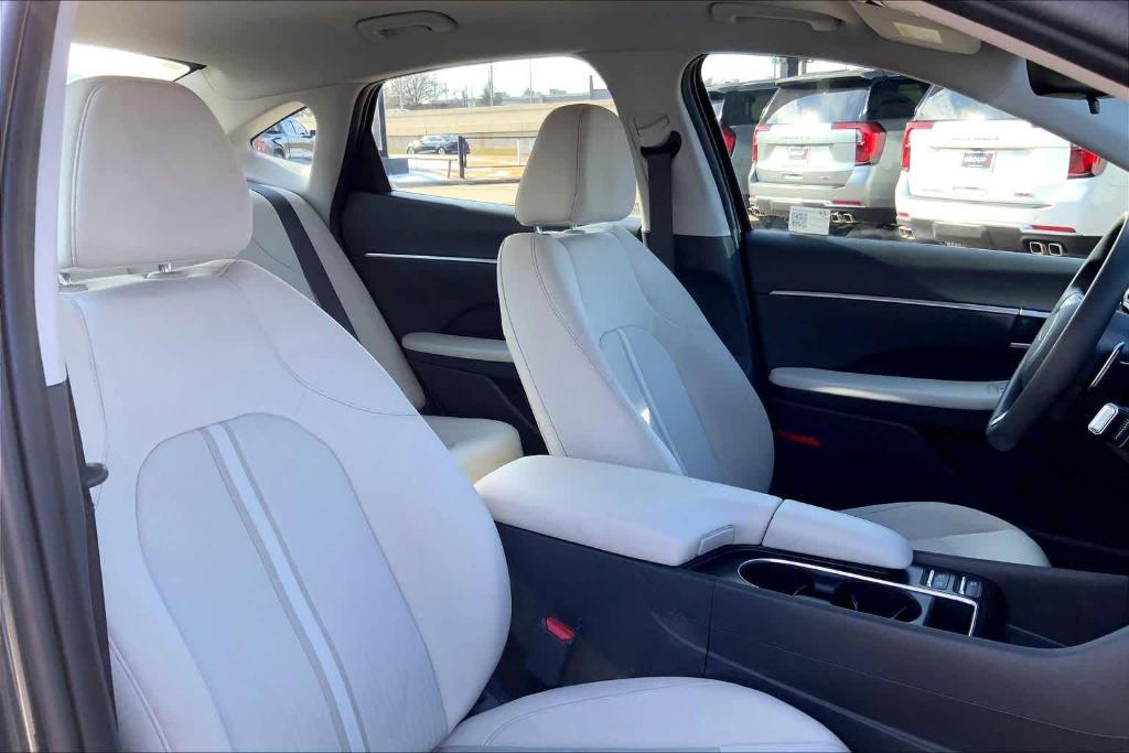 used 2025 Hyundai Sonata car, priced at $21,335