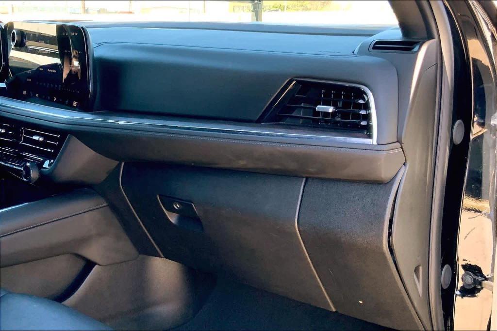 used 2025 Chevrolet Suburban car, priced at $61,989