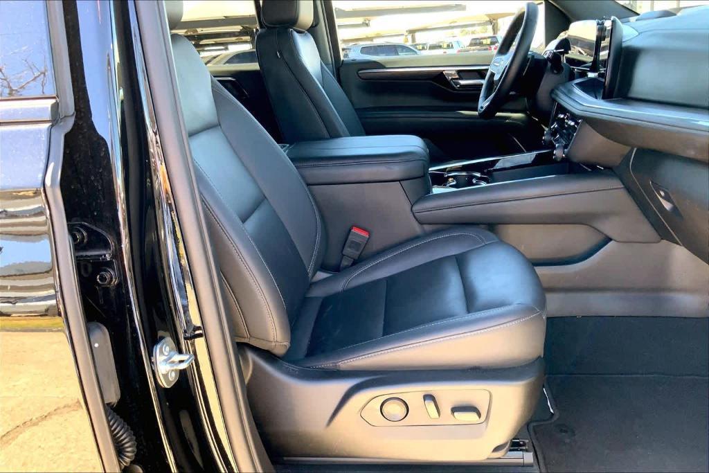 used 2025 Chevrolet Suburban car, priced at $61,989