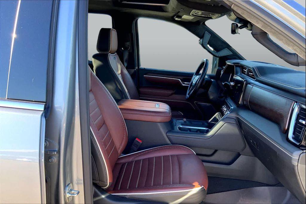 used 2025 GMC Sierra 2500 car, priced at $75,293