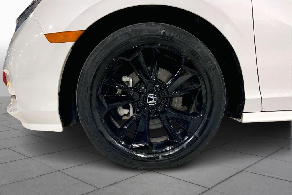 used 2024 Honda Odyssey car, priced at $35,412