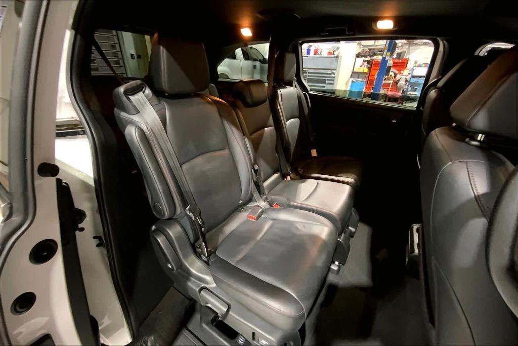 used 2024 Honda Odyssey car, priced at $35,412