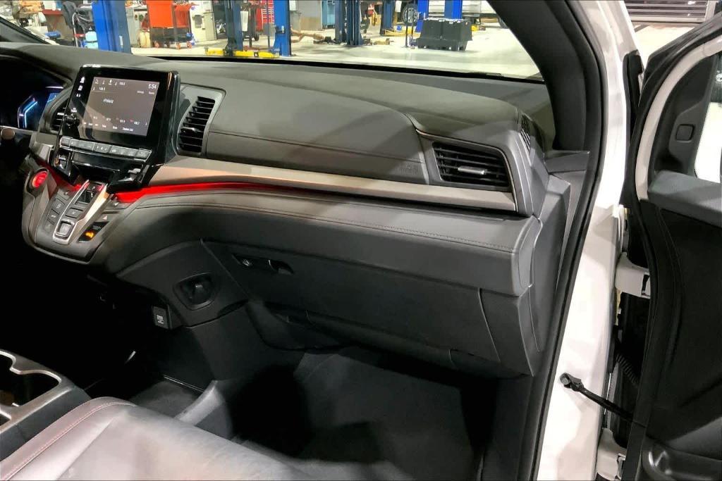 used 2024 Honda Odyssey car, priced at $35,412