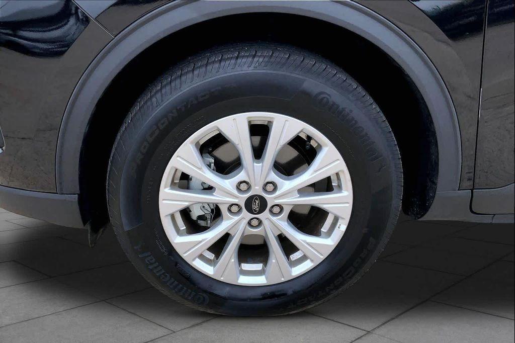 used 2025 Ford Escape car, priced at $23,083