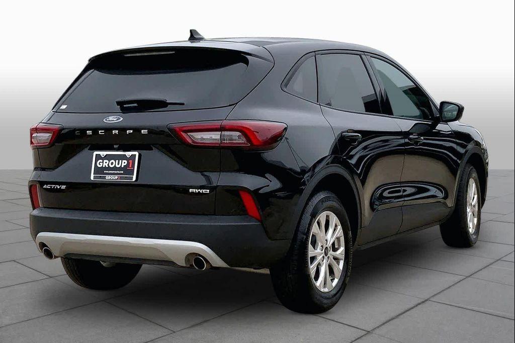 used 2025 Ford Escape car, priced at $23,083